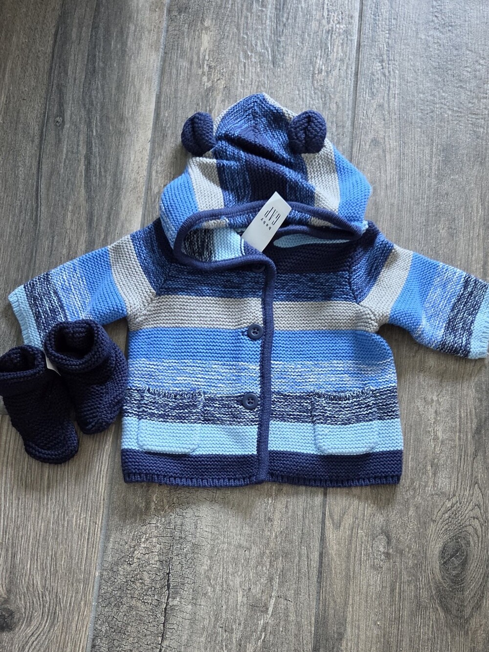 GAP Baby NWT 0-3 Months Striped Blue Knit Baby Hoodie and Booties